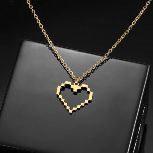 Teknolojik Kalp Gümüş Kolye Teknolojik Kalp Gümüş Kolye