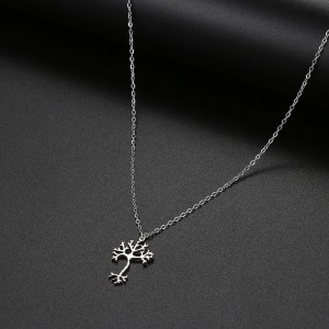 Ulu Ağaç Gümüş Kolye