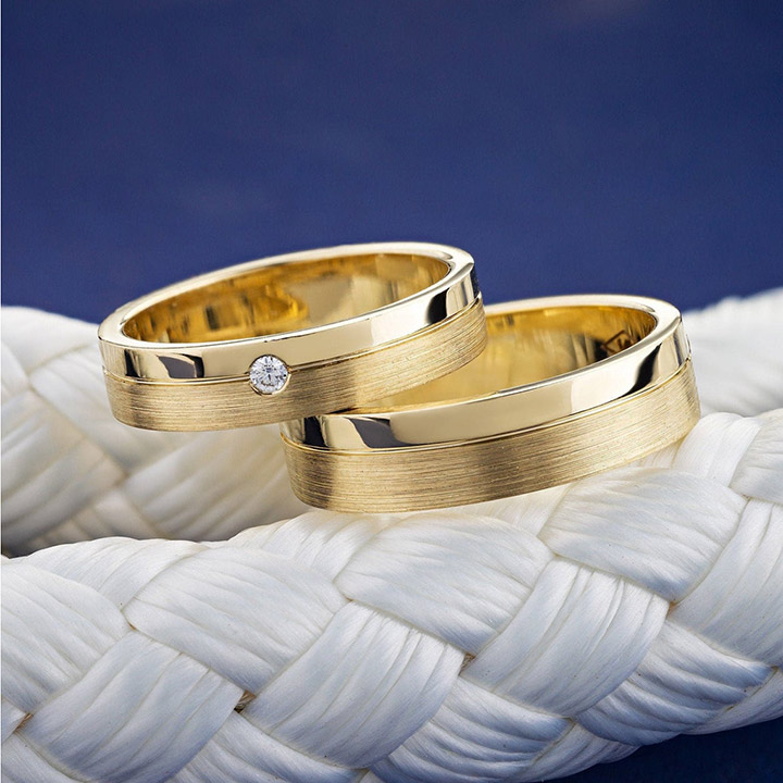 Yuvarlak Taşlı Altın Kaplama Modeli Gümüş Alyans Çifti Söz Yüzüğü
