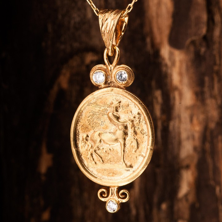 Antik Roma Parası Altın Kaplama Taşlı Bayan Gümüş Kolye