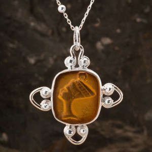 Sarı Taşlı Kleopatra Baskılı Otantik Bayan Gümüş Kolye