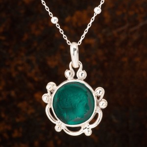 Yeşil Taşlı Sezar Cam Baskı Otantik Kadın Gümüş Kolye