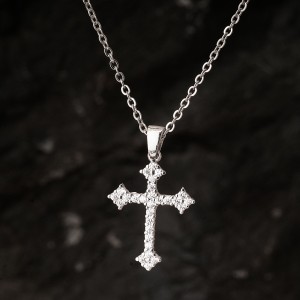 Taşlı Haç Gümüş Kolye