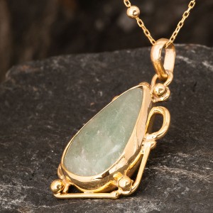 Yeşil Akik Taşlı Otantik Altın Kaplama Gümüş Kadın Kolye