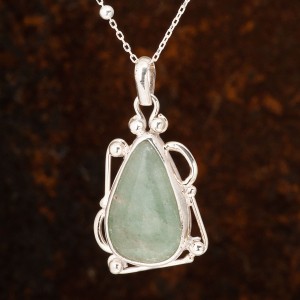 Yeşil Akik Taşlı Otantik Gümüş Kadın Kolye