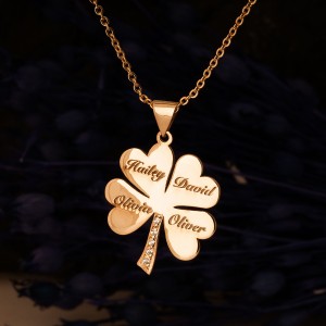 4 Yapraklı Yonca İsimli Taşlı Altın Kaplama Kadın Gümüş Kolye