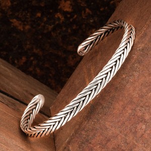 Balık Sırtı Örgü Gümüş Bileklik Balık Sırtı Örgü Gümüş Bileklik