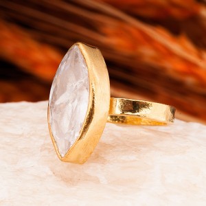 Beyaz Topaz Taşlı Altın Kaplama Mekik Otantik Kadın Gümüş Yüzük Beyaz Topaz Taşlı Altın Kaplama Mekik Otantik Kadın Gümüş Yüzük