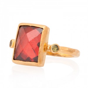 Garnet Taşlı Altın Kaplama Oval Otantik Kadın Gümüş Yüzük