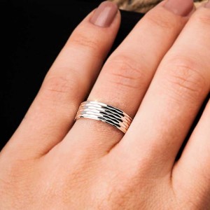 Elmas Modeli Gümüş Alyans Bayan Nişan ve Söz Yüzüğü Elmas Modeli Gümüş Alyans Bayan Nişan ve Söz Yüzüğü
